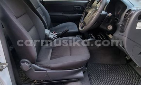 Acheter Occasion Voiture Isuzu KB Blanc à Beitbridge, Matabeleland South Acheter Occasion Voiture Isuzu KB Blanc à Beitbridge, Matabeleland South