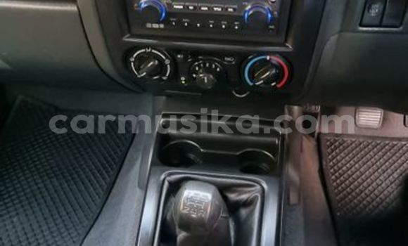 Acheter Occasion Voiture Isuzu KB Blanc à Beitbridge, Matabeleland South Acheter Occasion Voiture Isuzu KB Blanc à Beitbridge, Matabeleland South