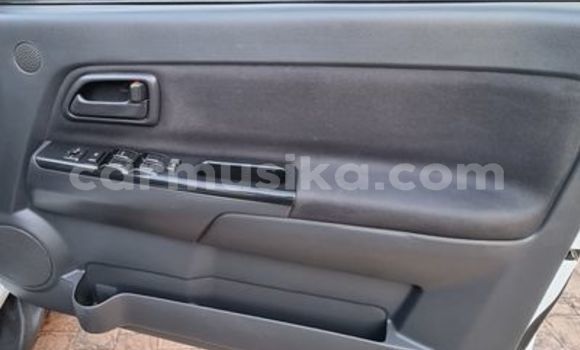 Acheter Occasion Voiture Isuzu KB Blanc à Beitbridge, Matabeleland South Acheter Occasion Voiture Isuzu KB Blanc à Beitbridge, Matabeleland South