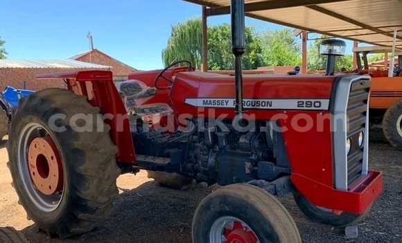 Tenga Tsaru Mega Track Tsvuku Mota in Beitbridge in Matabeleland South Tenga Tsaru Mega Track Tsvuku Mota in Beitbridge in Matabeleland South