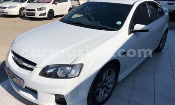 Acheter Occasion Voiture Chevrolet Lumina Blanc à Beitbridge, Matabeleland South Acheter Occasion Voiture Chevrolet Lumina Blanc à Beitbridge, Matabeleland South