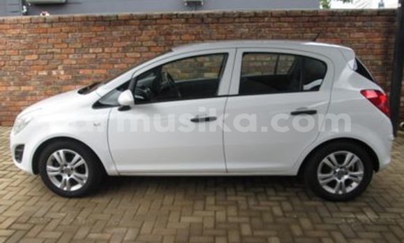 Buy Used Opel Corsa White Car in Beitbridge in Matabeleland South Buy Used Opel Corsa White Car in Beitbridge in Matabeleland South