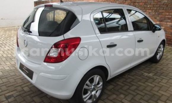 Buy Used Opel Corsa White Car in Beitbridge in Matabeleland South Buy Used Opel Corsa White Car in Beitbridge in Matabeleland South