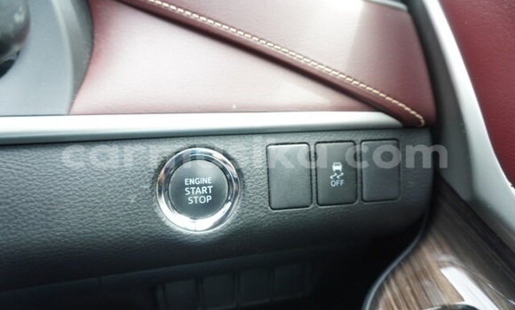 Acheter Occasion Voiture Toyota Harrier Blanc à Beitbridge, Matabeleland South Acheter Occasion Voiture Toyota Harrier Blanc à Beitbridge, Matabeleland South