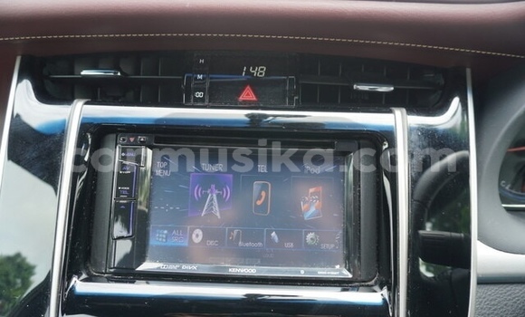 Acheter Occasion Voiture Toyota Harrier Blanc à Beitbridge, Matabeleland South Acheter Occasion Voiture Toyota Harrier Blanc à Beitbridge, Matabeleland South