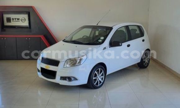 Acheter Occasion Voiture Chevrolet Aveo Blanc à Beitbridge, Matabeleland South Acheter Occasion Voiture Chevrolet Aveo Blanc à Beitbridge, Matabeleland South