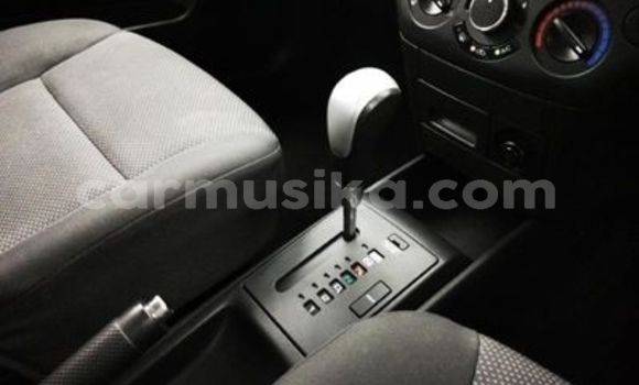 Acheter Occasion Voiture Chevrolet Aveo Blanc à Beitbridge, Matabeleland South Acheter Occasion Voiture Chevrolet Aveo Blanc à Beitbridge, Matabeleland South