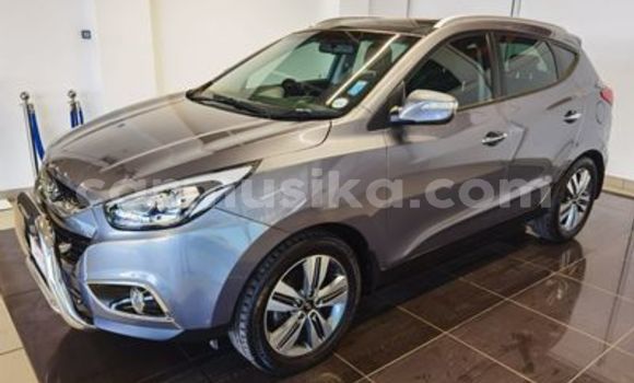 Buy Used Hyundai ix35 Silver Car in Beitbridge in Matabeleland South