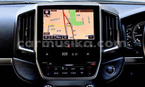 Acheter Occasion Voiture Toyota Land Cruiser Blanc à Beitbridge, Matabeleland South Acheter Occasion Voiture Toyota Land Cruiser Blanc à Beitbridge, Matabeleland South