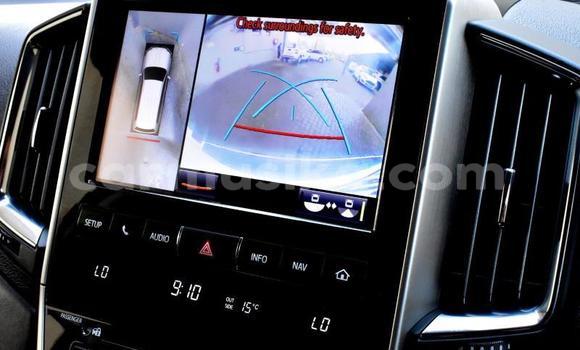 Acheter Occasion Voiture Toyota Land Cruiser Blanc à Beitbridge, Matabeleland South Acheter Occasion Voiture Toyota Land Cruiser Blanc à Beitbridge, Matabeleland South