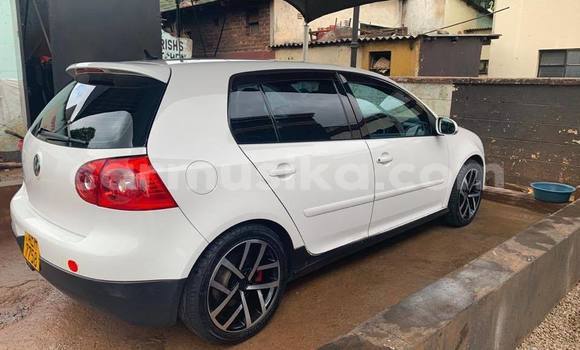Acheter Occasion Voiture Volkswagen Golf Blanc à Harare, Harare Acheter Occasion Voiture Volkswagen Golf Blanc à Harare, Harare
