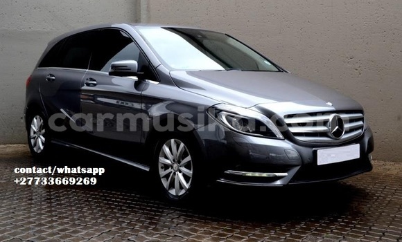 Nunua Ilio tumika Mercedes-Benz C180 COUPE Nyingine Gari ndani ya Beitbridge nchini Matabeleland Kusini