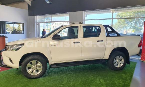 Acheter Occasion Voiture Toyota Hilux Blanc à Beitbridge, Matabeleland South Acheter Occasion Voiture Toyota Hilux Blanc à Beitbridge, Matabeleland South