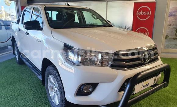 Acheter Occasion Voiture Toyota Hilux Blanc à Beitbridge, Matabeleland South Acheter Occasion Voiture Toyota Hilux Blanc à Beitbridge, Matabeleland South
