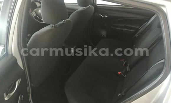 Acheter Occasion Voiture Toyota Yaris Gris à Beitbridge, Matabeleland South Acheter Occasion Voiture Toyota Yaris Gris à Beitbridge, Matabeleland South