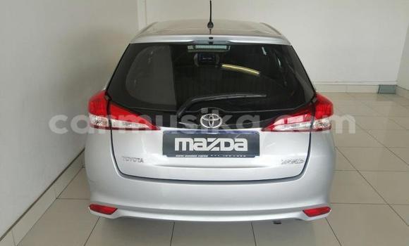 Acheter Occasion Voiture Toyota Yaris Gris à Beitbridge, Matabeleland South Acheter Occasion Voiture Toyota Yaris Gris à Beitbridge, Matabeleland South