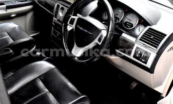 Acheter Occasion Voiture Chrysler Voyager Autre à Beitbridge, Matabeleland South Acheter Occasion Voiture Chrysler Voyager Autre à Beitbridge, Matabeleland South