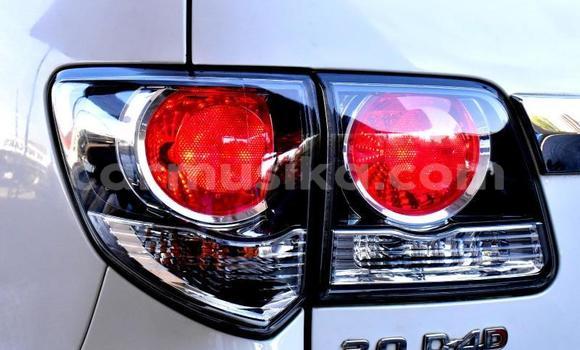 Tenga Tsaru Toyota Fortuner Zvimwe Mota in Beitbridge in Matabeleland South Tenga Tsaru Toyota Fortuner Zvimwe Mota in Beitbridge in Matabeleland South