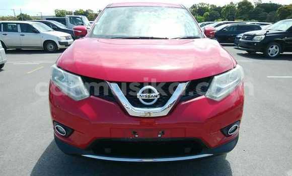 Acheter Occasion Voiture Nissan X–Trail Rouge à Beitbridge, Matabeleland South