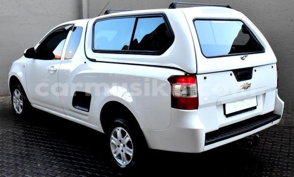 Acheter Occasion Voiture Chevrolet Corsa Blanc à Beitbridge, Matabeleland South Acheter Occasion Voiture Chevrolet Corsa Blanc à Beitbridge, Matabeleland South