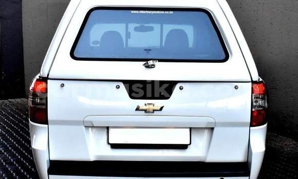 Acheter Occasion Voiture Chevrolet Corsa Blanc à Beitbridge, Matabeleland South Acheter Occasion Voiture Chevrolet Corsa Blanc à Beitbridge, Matabeleland South