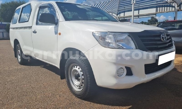 Acheter Occasion Voiture Toyota Hilux Blanc à Beitbridge, Matabeleland South Acheter Occasion Voiture Toyota Hilux Blanc à Beitbridge, Matabeleland South