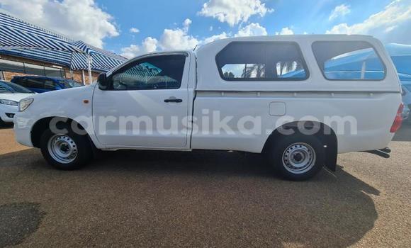 Acheter Occasion Voiture Toyota Hilux Blanc à Beitbridge, Matabeleland South Acheter Occasion Voiture Toyota Hilux Blanc à Beitbridge, Matabeleland South