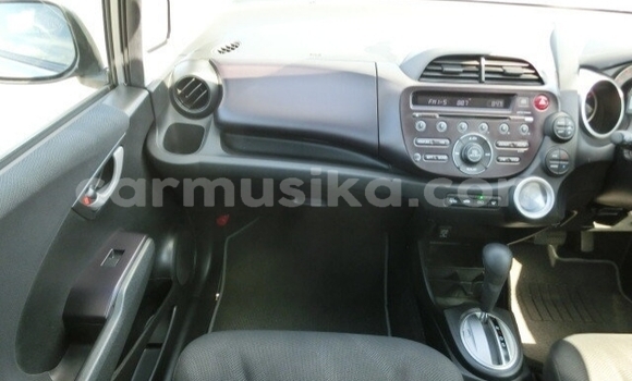 Acheter Occasion Voiture Honda Fit Gris à Beitbridge, Matabeleland South Acheter Occasion Voiture Honda Fit Gris à Beitbridge, Matabeleland South