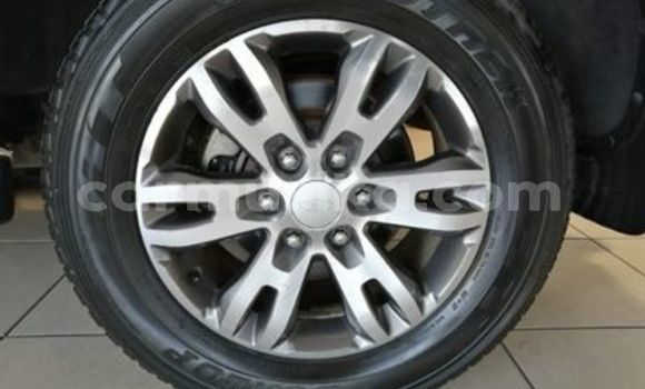 Acheter Occasion Voiture Ford Everest Blanc à Beitbridge, Matabeleland South Acheter Occasion Voiture Ford Everest Blanc à Beitbridge, Matabeleland South