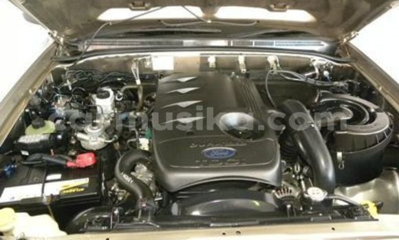 Nunua Ilio tumika Ford Everest Nyingine Gari ndani ya Beitbridge nchini Matabeleland Kusini Nunua Ilio tumika Ford Everest Nyingine Gari ndani ya Beitbridge nchini Matabeleland Kusini