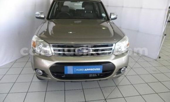 Nunua Ilio tumika Ford Everest Nyingine Gari ndani ya Beitbridge nchini Matabeleland Kusini Nunua Ilio tumika Ford Everest Nyingine Gari ndani ya Beitbridge nchini Matabeleland Kusini