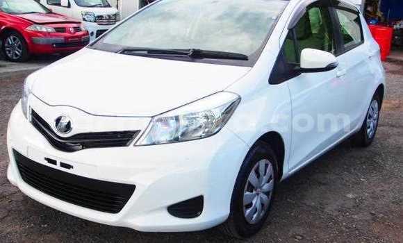 Buy Used Toyota Vitz White Car in Beitbridge in Matabeleland South Buy Used Toyota Vitz White Car in Beitbridge in Matabeleland South