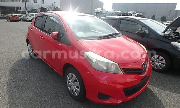 Nunua Ilio tumika Toyota Vitz Nyekundu Gari ndani ya Beitbridge nchini Matabeleland Kusini