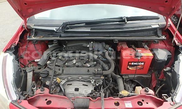 Acheter Occasion Voiture Toyota Vitz Rouge à Beitbridge, Matabeleland South Acheter Occasion Voiture Toyota Vitz Rouge à Beitbridge, Matabeleland South