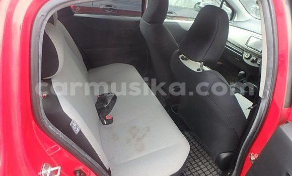 Acheter Occasion Voiture Toyota Vitz Rouge à Beitbridge, Matabeleland South Acheter Occasion Voiture Toyota Vitz Rouge à Beitbridge, Matabeleland South