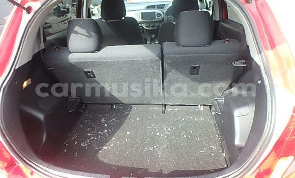 Acheter Occasion Voiture Toyota Vitz Rouge à Beitbridge, Matabeleland South Acheter Occasion Voiture Toyota Vitz Rouge à Beitbridge, Matabeleland South