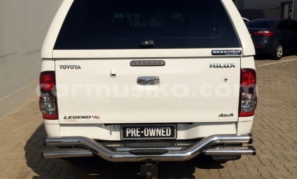 Acheter Occasion Voiture Toyota Hilux Blanc à Beitbridge, Matabeleland South Acheter Occasion Voiture Toyota Hilux Blanc à Beitbridge, Matabeleland South