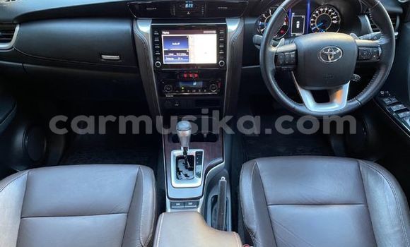 Acheter Occasion Voiture Toyota Fortuner Blanc à Beitbridge, Matabeleland South Acheter Occasion Voiture Toyota Fortuner Blanc à Beitbridge, Matabeleland South