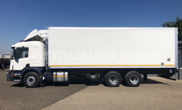 Tenga Tsaru Scania R420 Chena Rori in Beitbridge in Matabeleland South Tenga Tsaru Scania R420 Chena Rori in Beitbridge in Matabeleland South