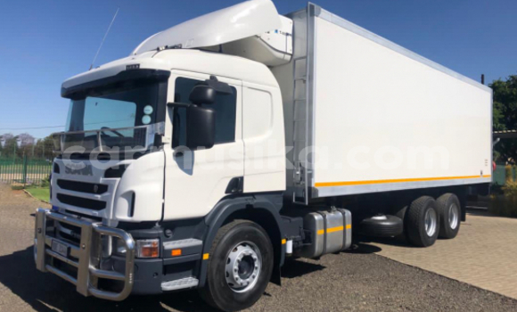 Tenga Tsaru Scania R420 Chena Rori in Beitbridge in Matabeleland South Tenga Tsaru Scania R420 Chena Rori in Beitbridge in Matabeleland South