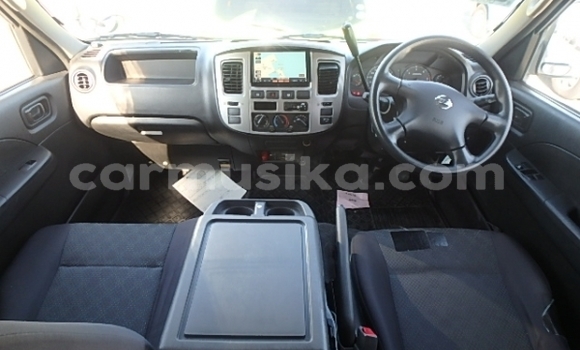 Tenga Tsaru Nissan Pickup Chena Mota in Beitbridge in Matabeleland South Tenga Tsaru Nissan Pickup Chena Mota in Beitbridge in Matabeleland South