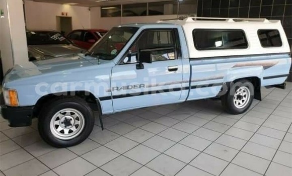 Tenga Tsaru Toyota Hilux Bhuruu Mota in Beitbridge in Matabeleland South Tenga Tsaru Toyota Hilux Bhuruu Mota in Beitbridge in Matabeleland South