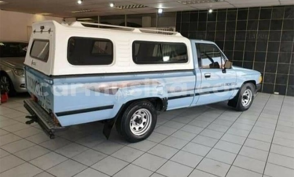 Tenga Tsaru Toyota Hilux Bhuruu Mota in Beitbridge in Matabeleland South Tenga Tsaru Toyota Hilux Bhuruu Mota in Beitbridge in Matabeleland South