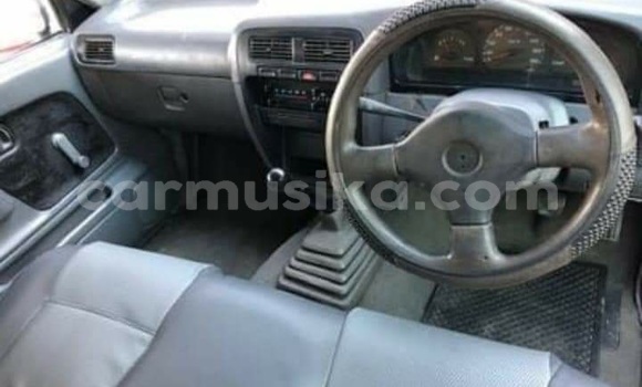 Tenga Tsaru Toyota Hilux Bhuruu Mota in Beitbridge in Matabeleland South Tenga Tsaru Toyota Hilux Bhuruu Mota in Beitbridge in Matabeleland South