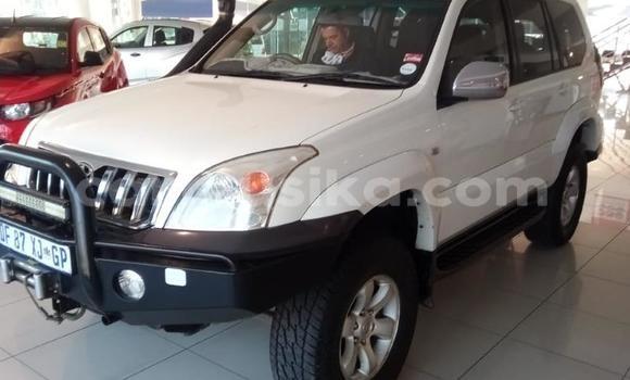 Acheter Occasion Voiture Toyota Land Cruiser Prado Blanc à Harare, Harare Acheter Occasion Voiture Toyota Land Cruiser Prado Blanc à Harare, Harare