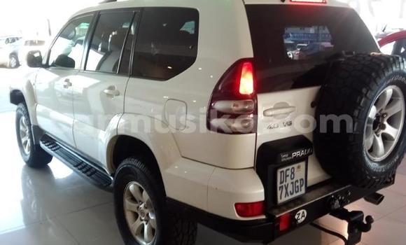 Acheter Occasion Voiture Toyota Land Cruiser Prado Blanc à Harare, Harare Acheter Occasion Voiture Toyota Land Cruiser Prado Blanc à Harare, Harare