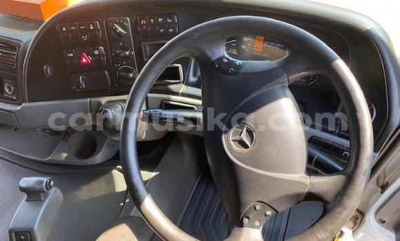 Acheter Occasion Utilitaire Mercedes‒Benz 2628 Blanc à Harare, Harare Acheter Occasion Utilitaire Mercedes‒Benz 2628 Blanc à Harare, Harare