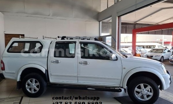 Acheter Occasion Voiture Isuzu KB Blanc à Beitbridge, Matabeleland South Acheter Occasion Voiture Isuzu KB Blanc à Beitbridge, Matabeleland South