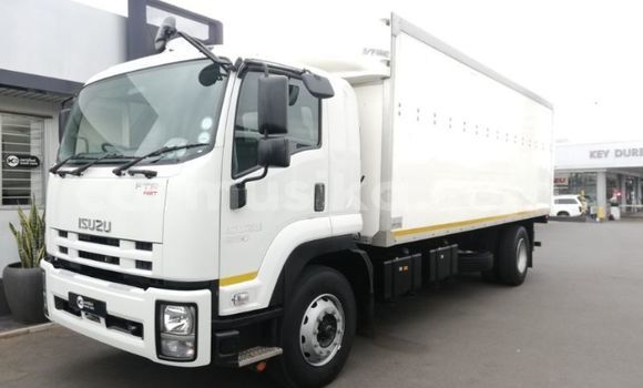 Acheter Occasion Utilitaire Isuzu FTR 850 Blanc à Beitbridge, Matabeleland South Acheter Occasion Utilitaire Isuzu FTR 850 Blanc à Beitbridge, Matabeleland South