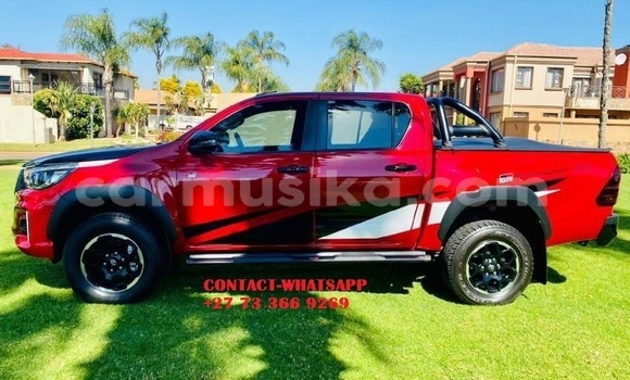Tenga Tsaru Toyota Hilux Zvimwe Mota in Beitbridge in Matabeleland South Tenga Tsaru Toyota Hilux Zvimwe Mota in Beitbridge in Matabeleland South